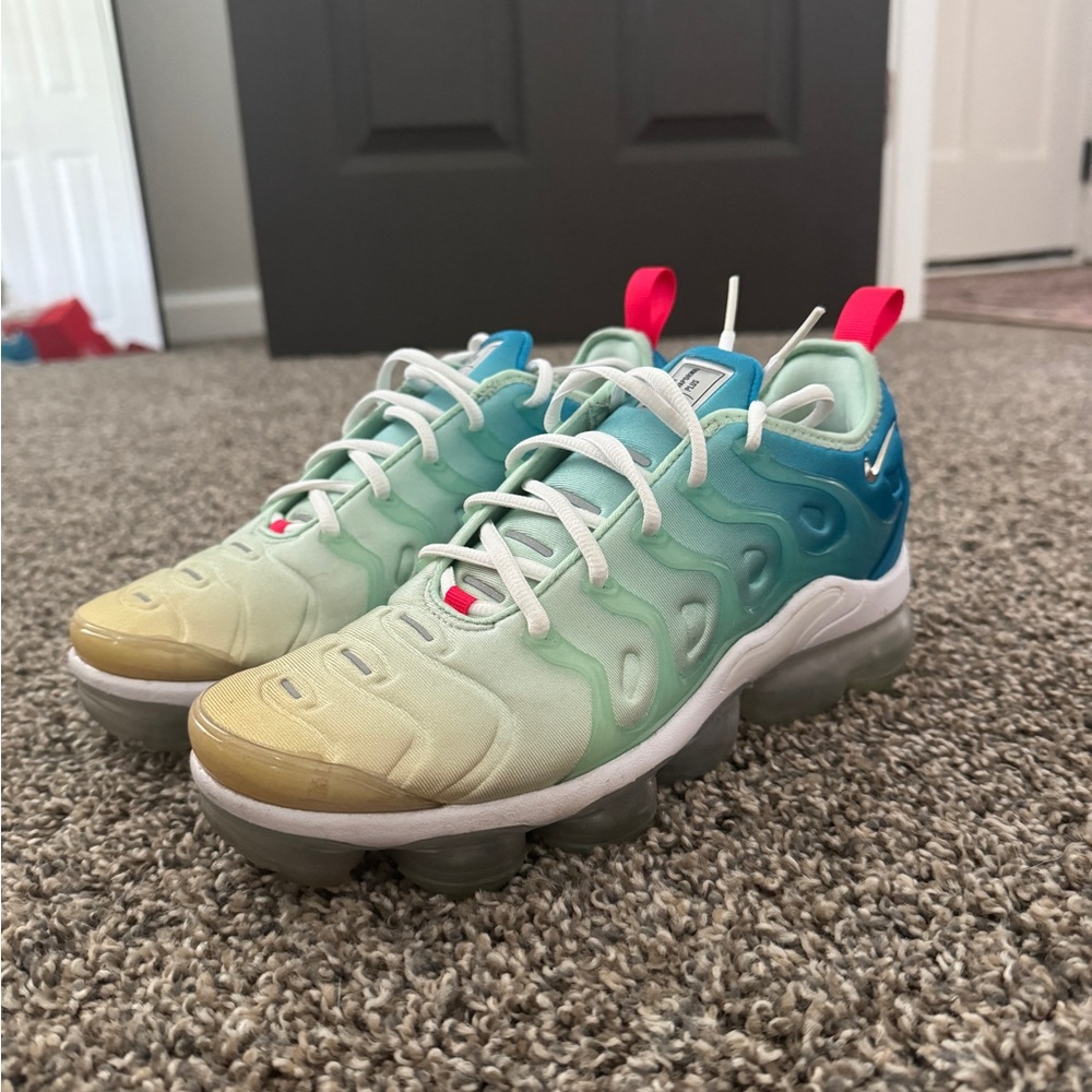 Nike Air VaporMax Plus - Blue, Green, and Tan